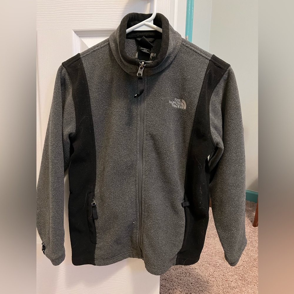 Boy’s Like New The North Face Gray and Black Zippered Fleece Coat